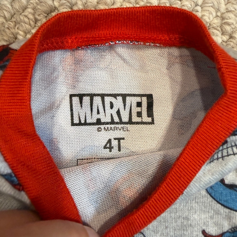 Marvel Spider-Man Boys Pajama Set Long Sleeve & Pants Size 4T - Picture 4 of 4